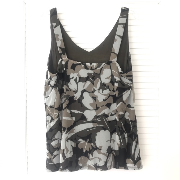 CHICO’S Perfect Camo Mesh Tank NWT! - Picture 2 of 11